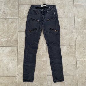 Dakota Collective Faded Black Zipper Jeans